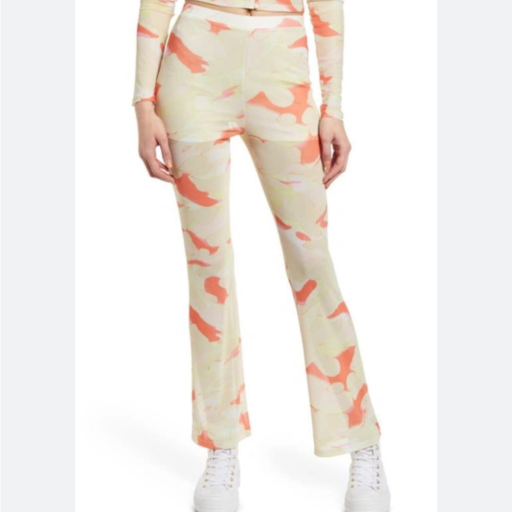 NWOT BP painted camo mesh pant yellow and orange pants